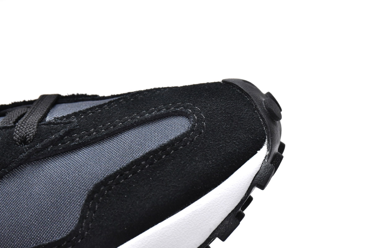 N*w B*lance 327 Black & White   MS327CPG