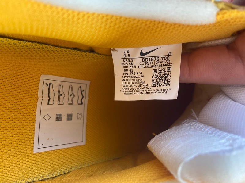 Off-White x Nike Air Force 1 Low University Gold DD1876-700