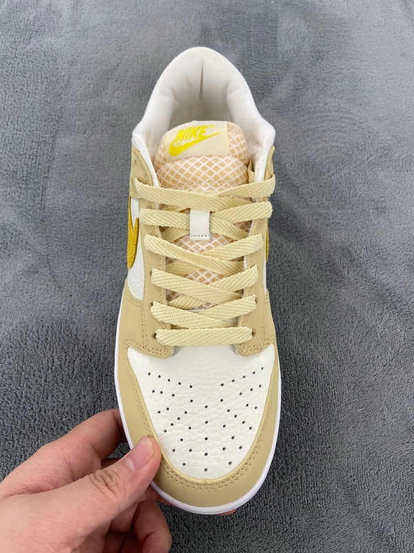 Nike Dunk Low Lemon Drop  DJ6902-700