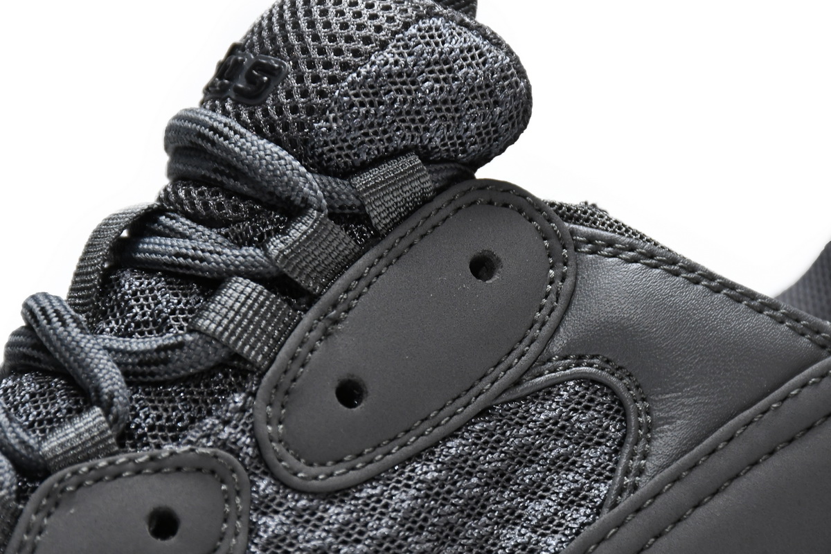 Ba***ci*ga Triple S Carbon Ash  541624 W0918 7669