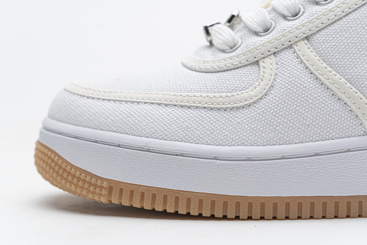 Travis Scott x Nike Air Force 1“White” AQ4211-100
