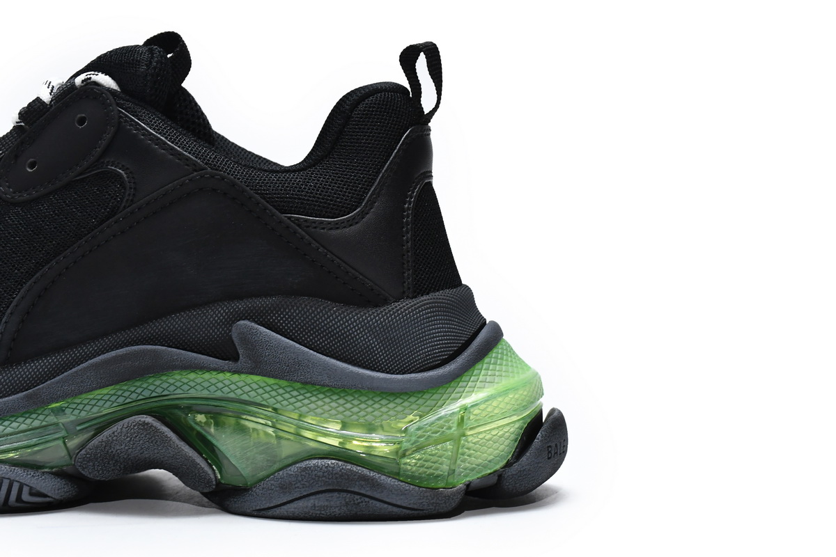 Ba***ci*ga Triple S Black Green   544351 W09ON 1047