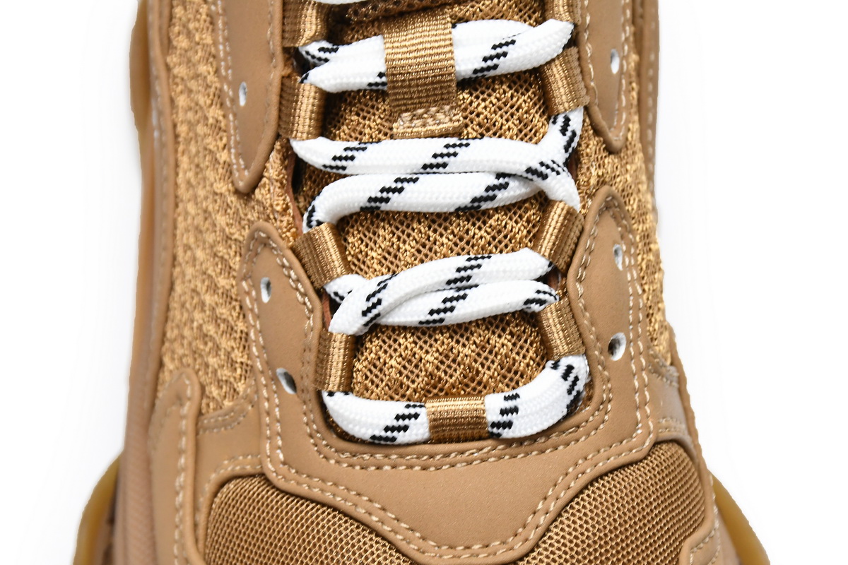 Ba***ci*ga Triple S Brown  541624 W2GA1 2706
