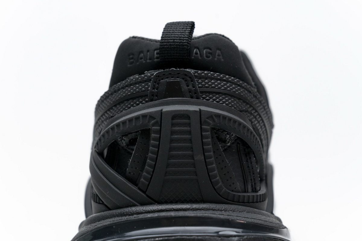 Ba***ci*ga Track 2 Sneaker Black    570391 W2GN1 1000