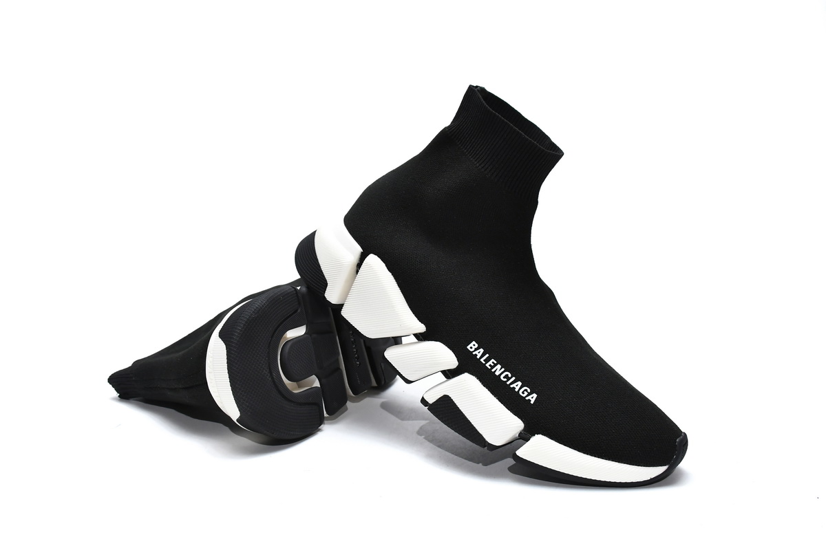 Ba***ci*ga Speed 2.0 Sneaker Black White  B33