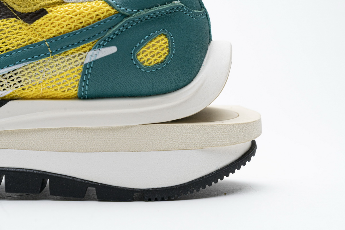 Sacai x Nike Pegasua Vaporfly Yellow Green CI9928-300