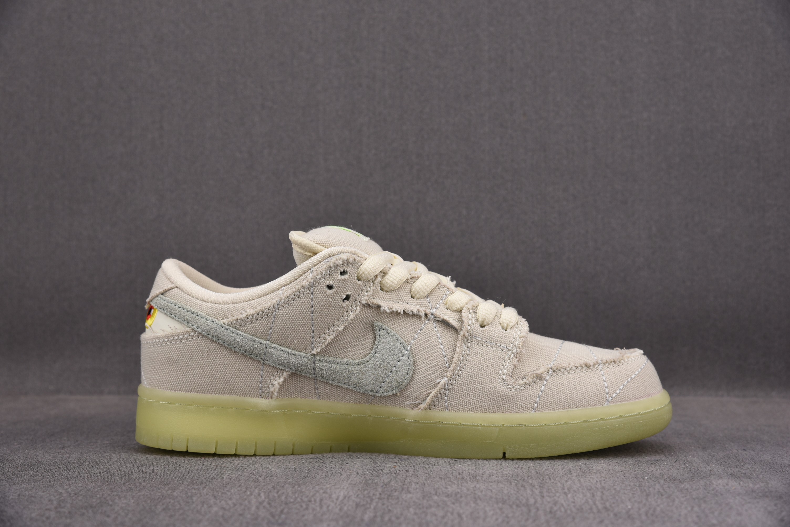 M Batch  SB Dunk Low “Mummy” DM0774-11