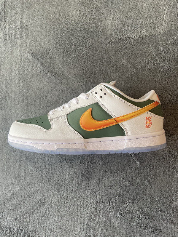 Nike Dunk Low NY vs NY  DN2489-300