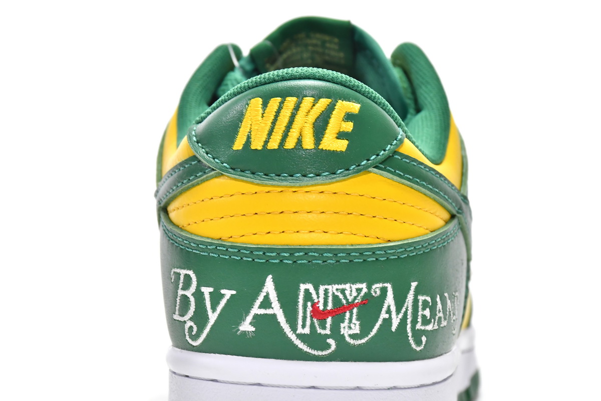 Supreme x Nike SB Dunk Low Brazil DO7412-983