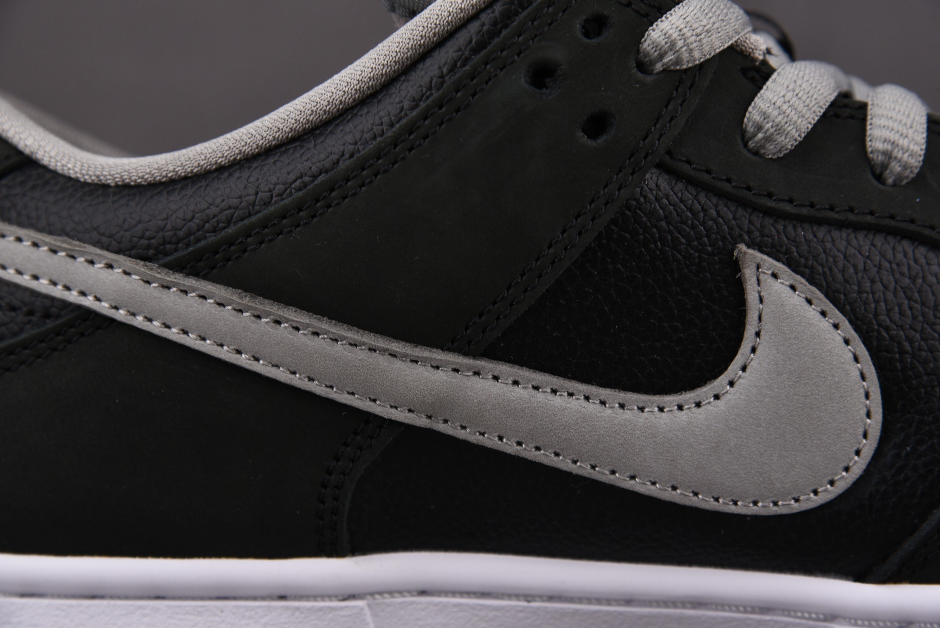 M Batch   Nike SB Dunk Low Pro J-Pack Shadow  BQ6817-007