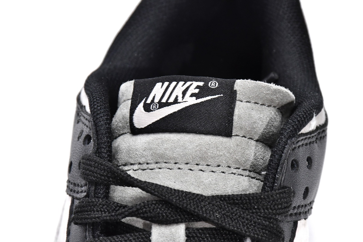 Otomo Katsuhiro x Nike SB Dunk Low Steamboy OST  LP3445-001