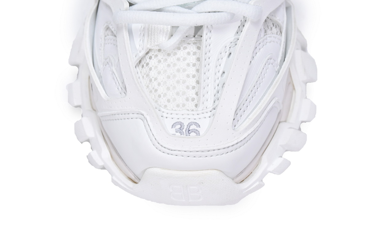 Ba***ci*ga Track White 653813 W3CP3 900