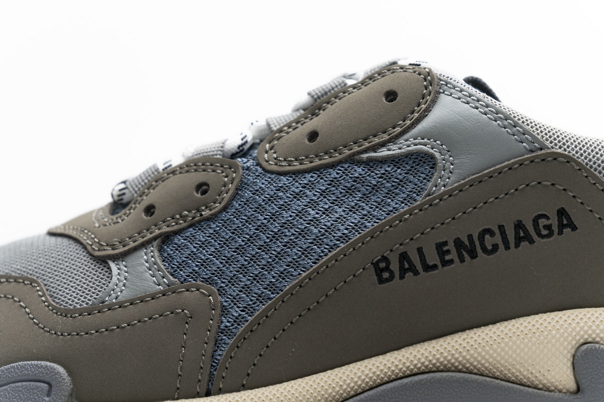 Ba***ci*ga Triple S Grey  483513 W06E1 1259