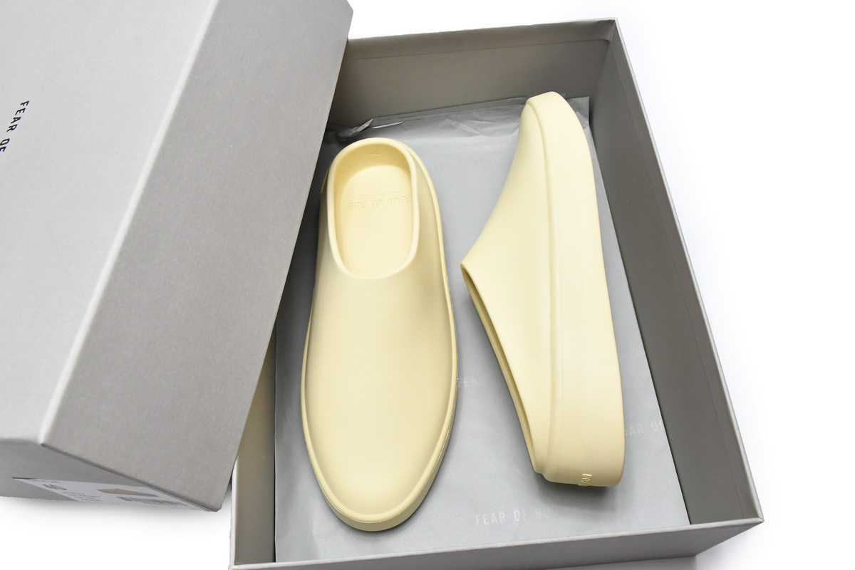 FEAR OF GOD The California Slip-On Cream- 555