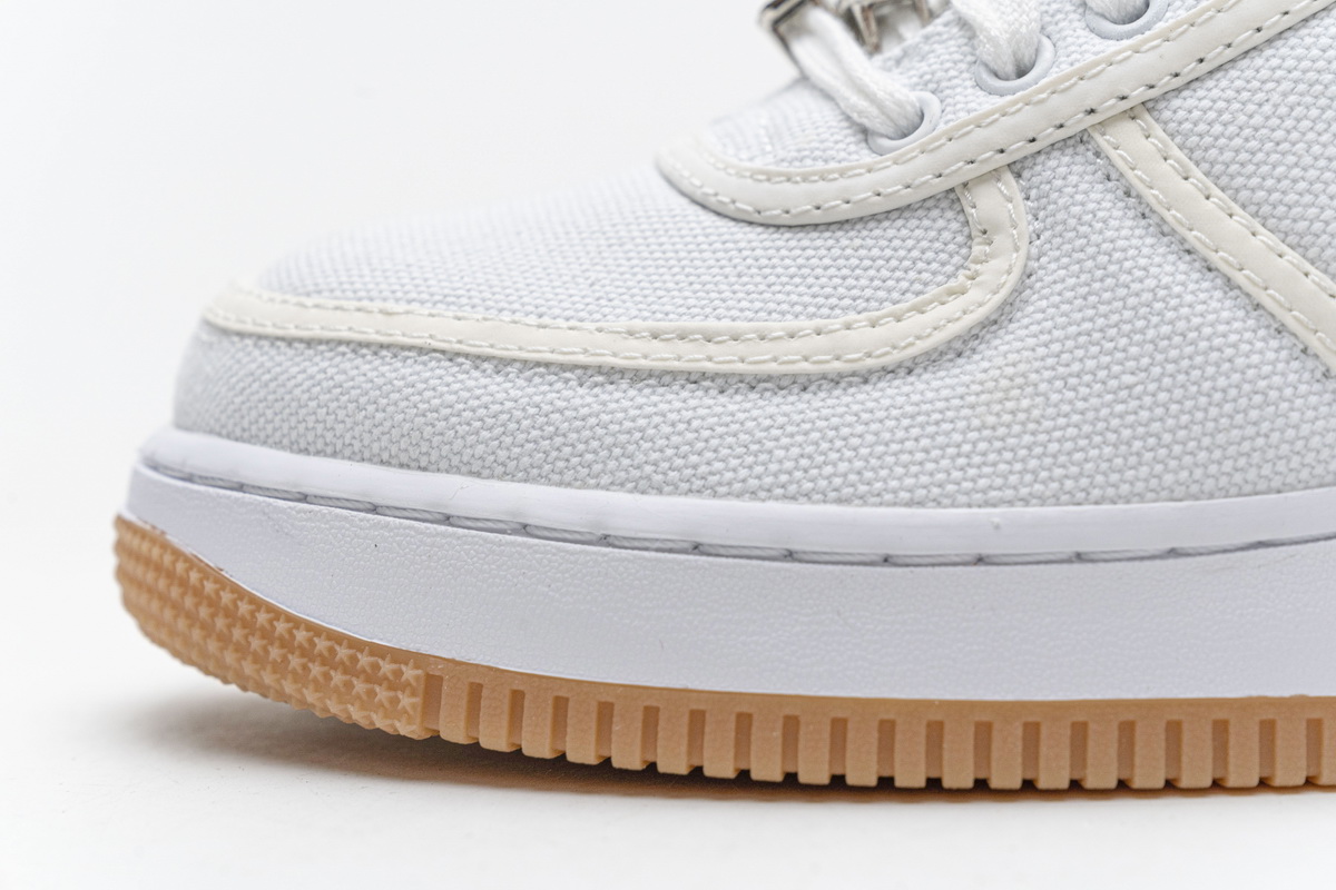 Travis Scott x Nike Air Force 1“White” AQ4211-100