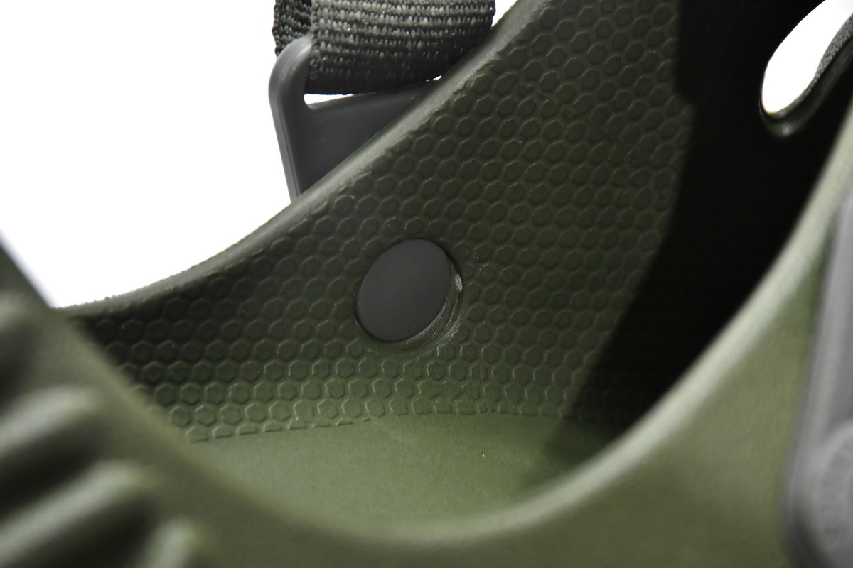 Saleke Bembury x Crocs Pollex Clog Cucumber   207393-309
