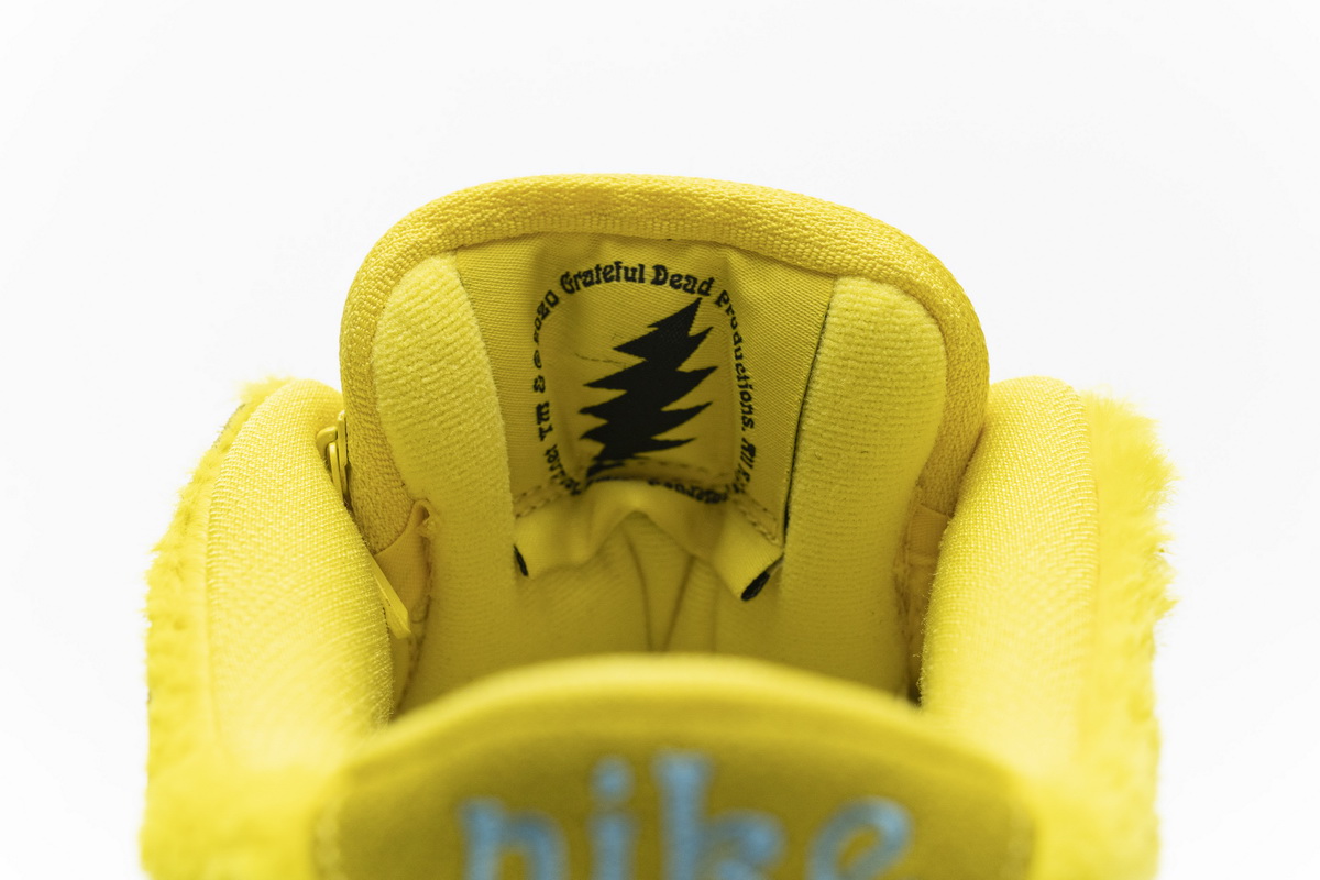 Grateful Dead x Nike SB Dunk Low“ Yellow Bear” CJ5378-700