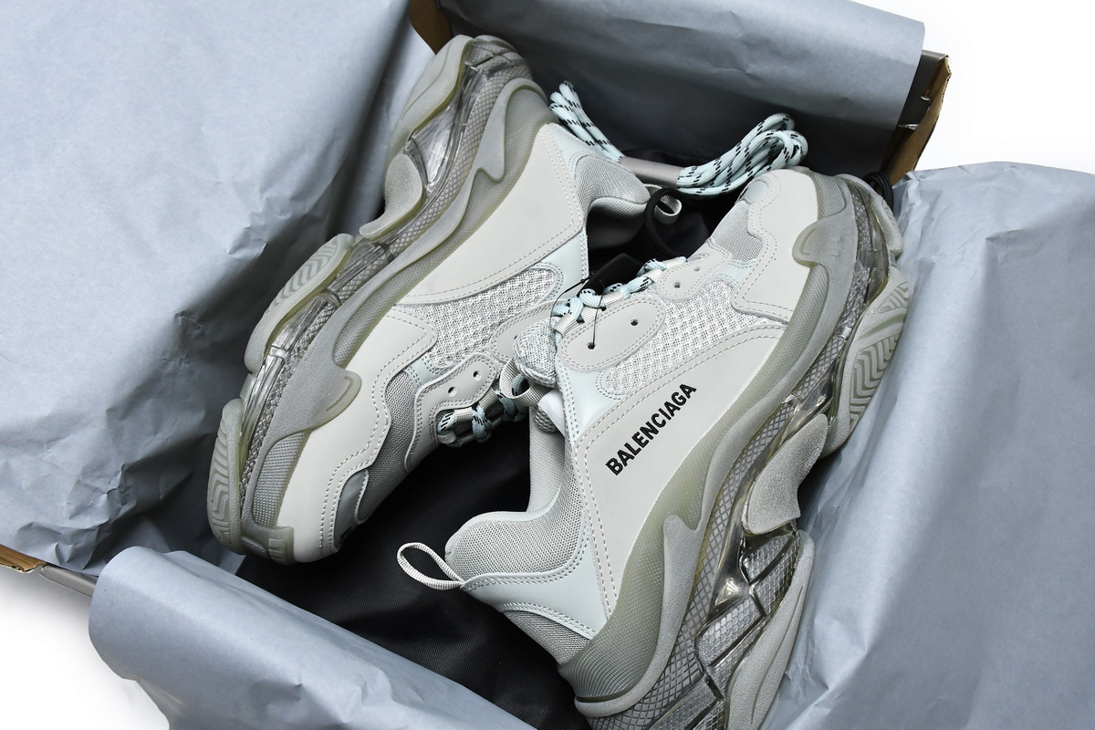 Ba***ci*ga Triple S Grey  541624 W09O1 1705