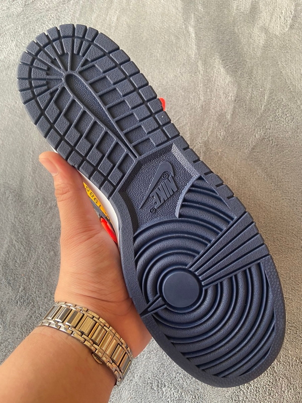 OFF WHITE X Nike Dunk SB Low White Michigan   CT0856-700