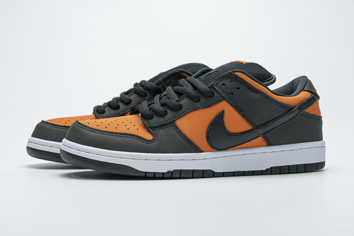 Nike SB Dunk Low Pro “Orange Flash”  304292-801
