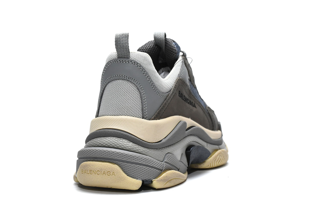 Ba***ci*ga Triple S Grey  536737 W0901 1259