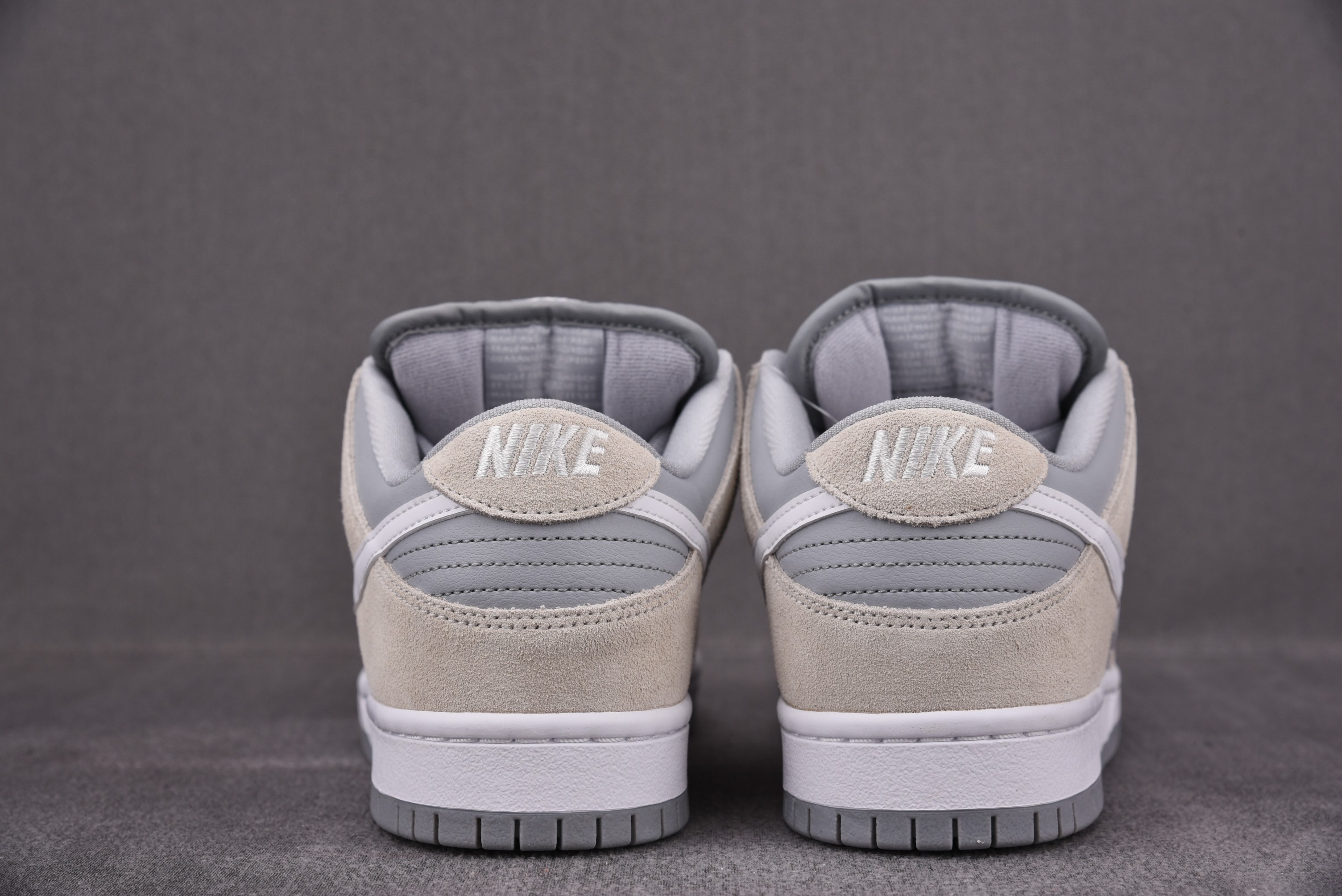 M Batch  Nike SB Dunk Low TRD “Summit White”  AR0778-110