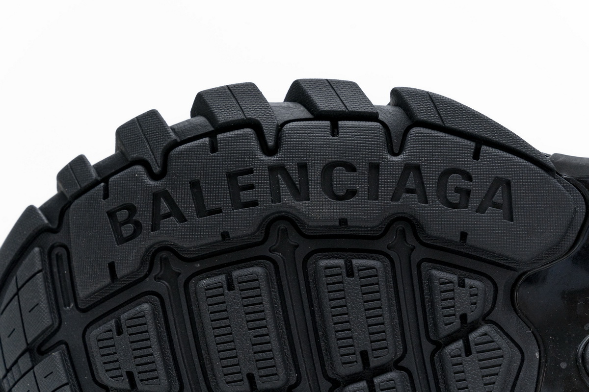 Ba***ci*ga Track 2 Sneaker Black    570391 W2GN1 1000