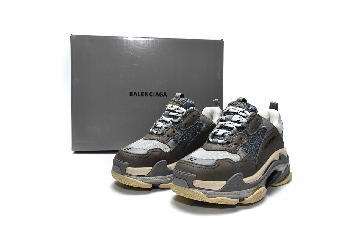 Ba***ci*ga Triple S Grey  536737 W0901 1259