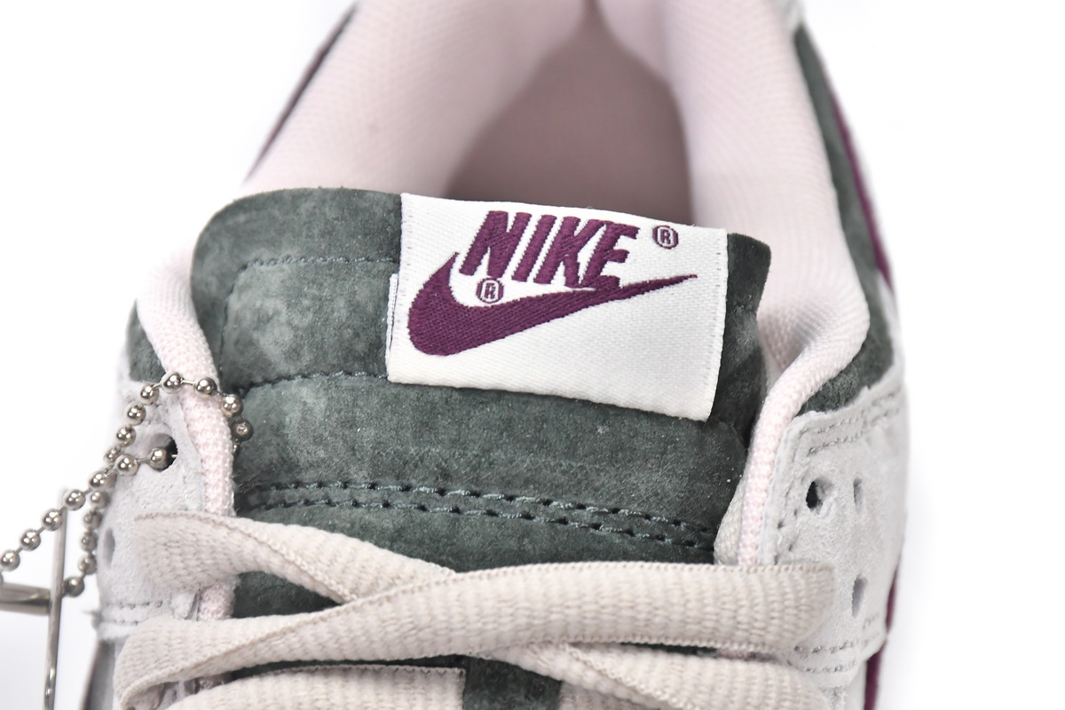 Otomo Katsuhiro x Nike SB Dunk Low Steamboy OST  LF0039-013