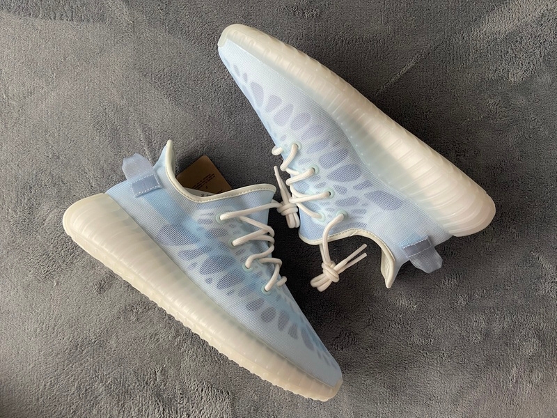 adidas Yeezy Boost 350 V2 Mono Ice   GW2869