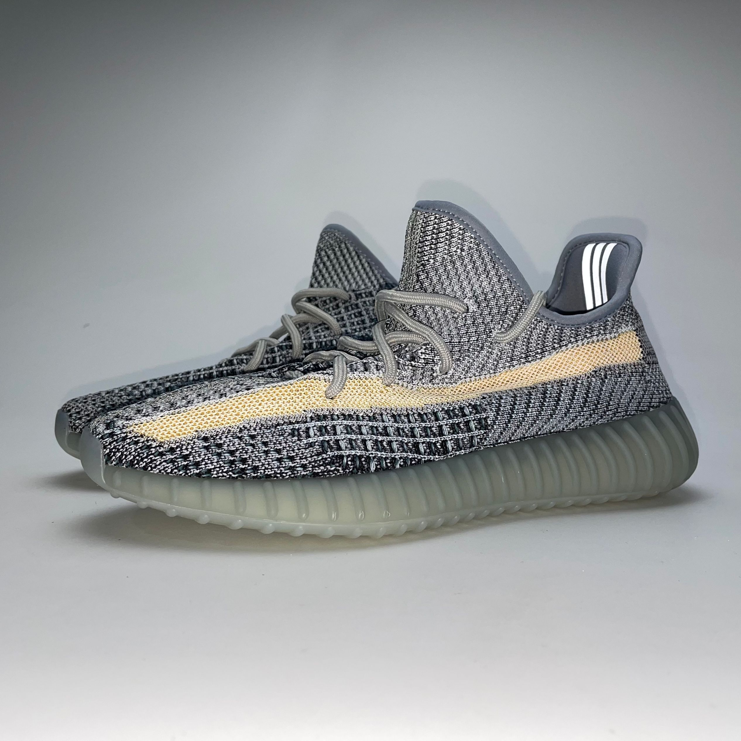 DG adidas Yeezy Boost 350 V2 “Ash Blue” GY7657