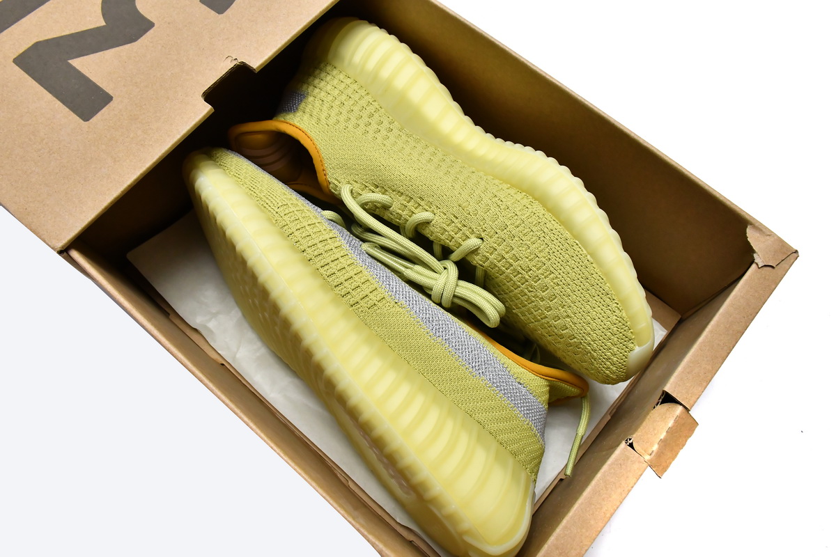 XP  adidas Yeezy Boost 350 V2 Marsh  FX9034