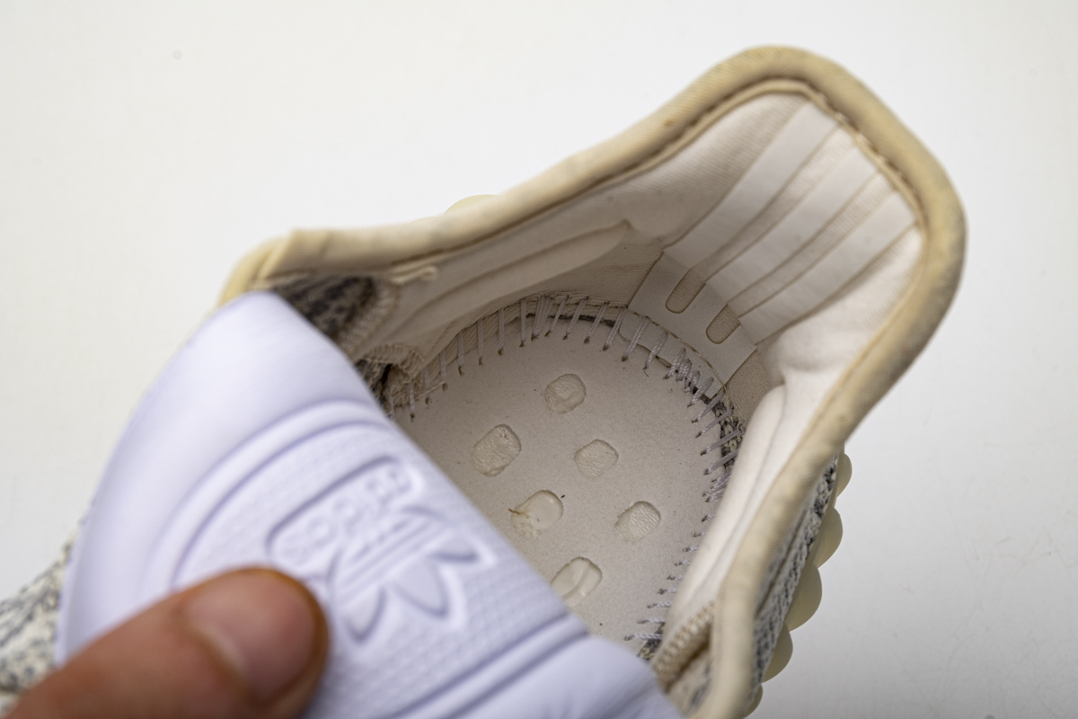 Adidas Yeezy 350 Boost V2  Lundmark  FU9161