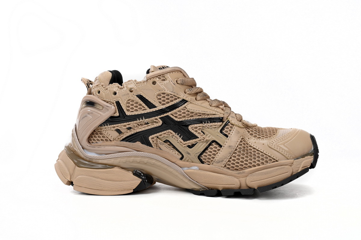 Balenciaga Runner Dark Brown 677402 W1RA8 0125