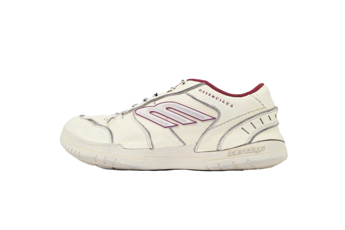 Balenciaga Hamptons Worn-Out Sneaker White Red