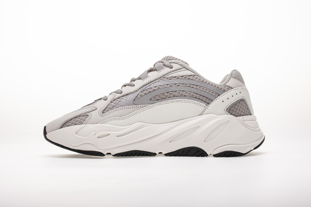 Yeezy Boost 700 V2 ��Static�� EF2829