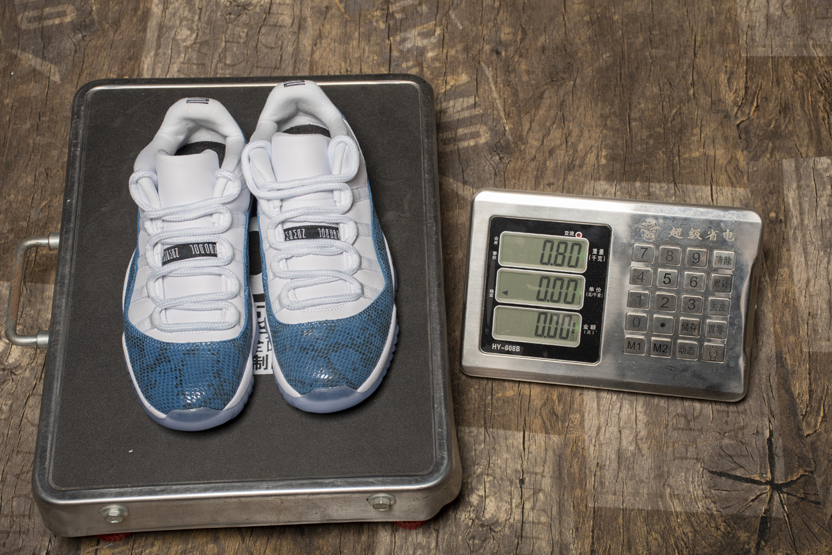 Air Jordan 11 Low ��Navy Blue Snakeskin�� CD6846-102