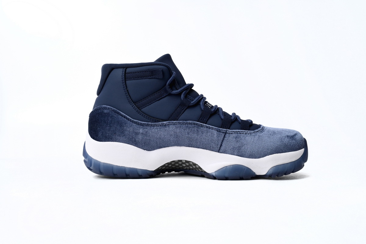 Jordan 11 Midnight Navy AR0715-441