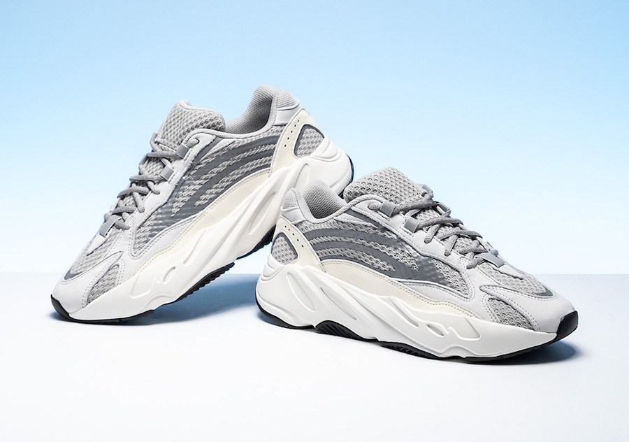 Yeezy Boost 700 V2 ��Static�� EF2829