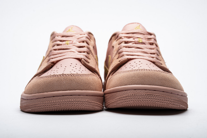 Jordan 1 Low Coral Stardust CJ9216-676