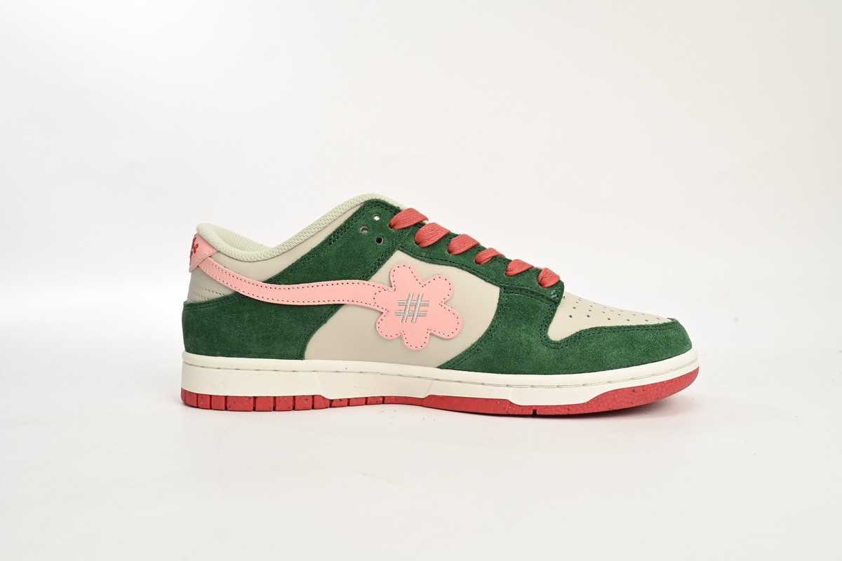 Nike SB Dunk Low WTP MOSS Solar Powder 1124-93-061