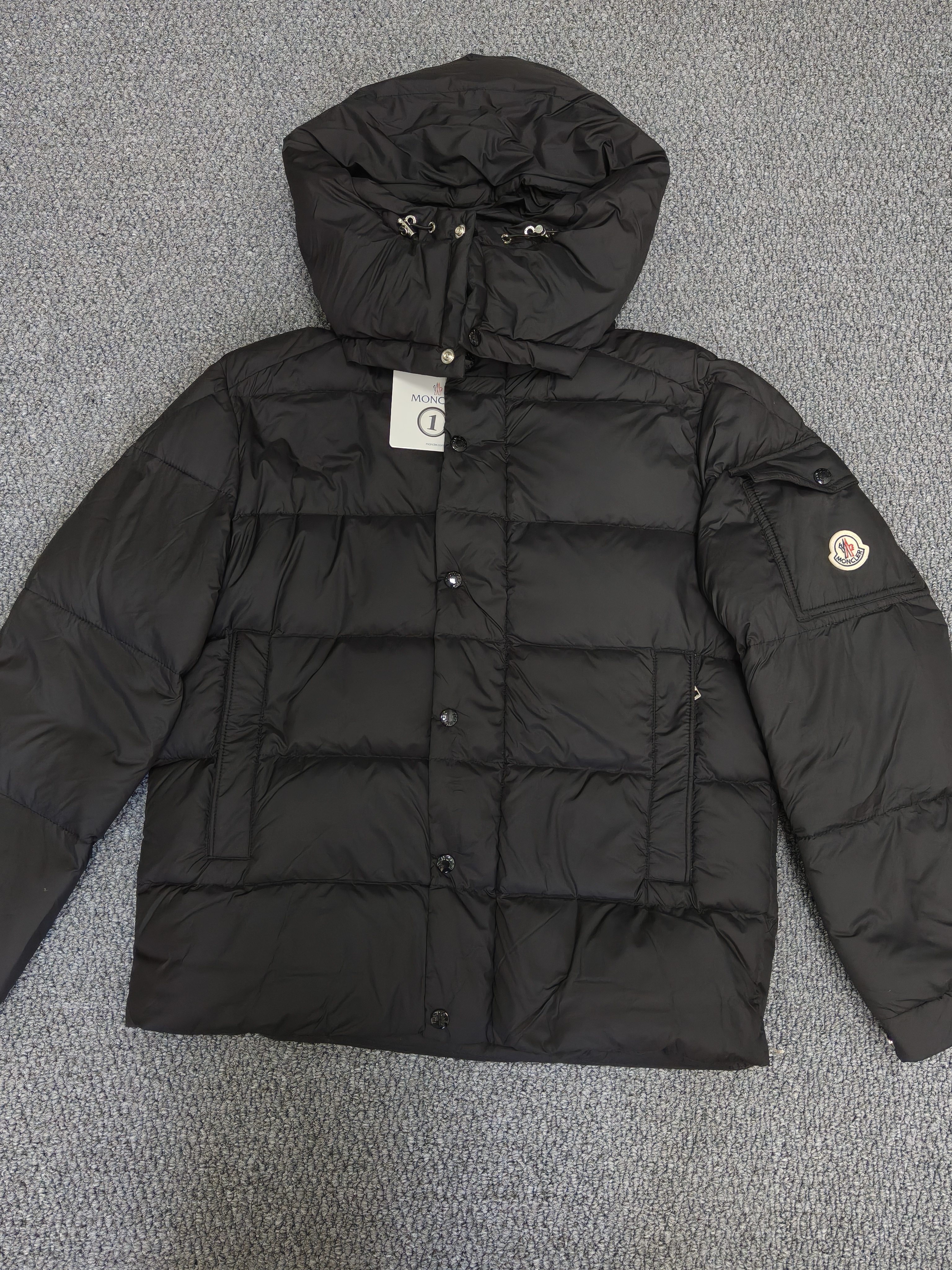 Moncler Maya 70 Hooded Short Down Jacket