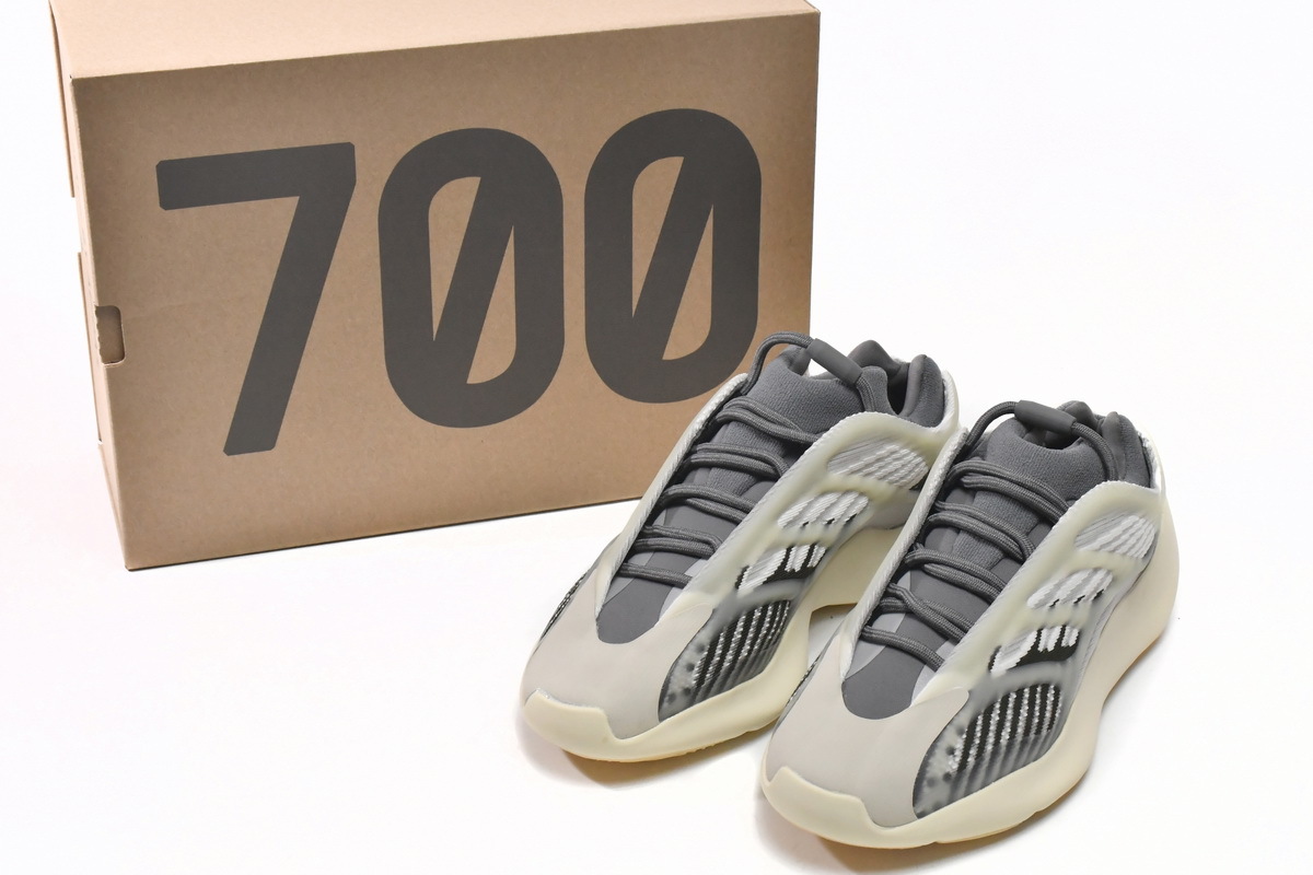 Adidas Yeezy Boost 700 V3 Fade Salt ID1674