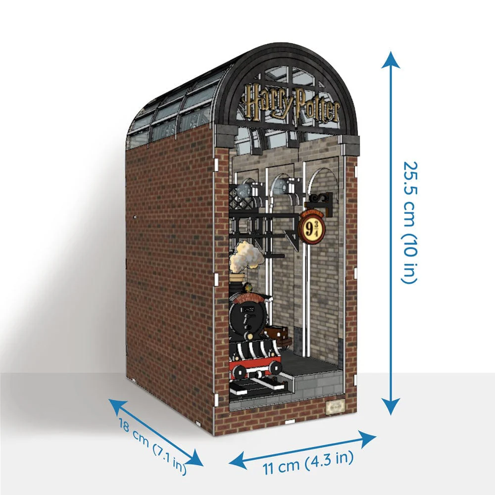 Harry Potter: Platform 9¾: Hogwarts Express Station - DIY Book Nook Kit