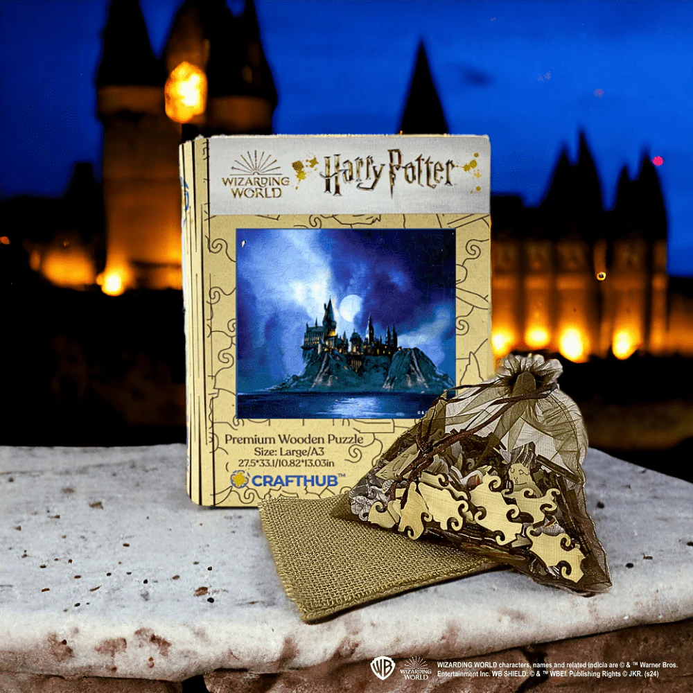 Harry Potter - Starry Hogwarts Castle Wooden Jigsaw Puzzle