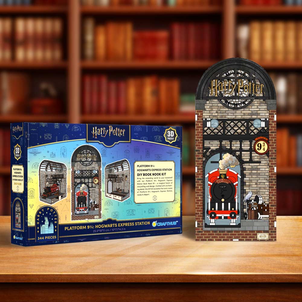 Harry Potter: Platform 9¾: Hogwarts Express Station - DIY Book Nook Kit