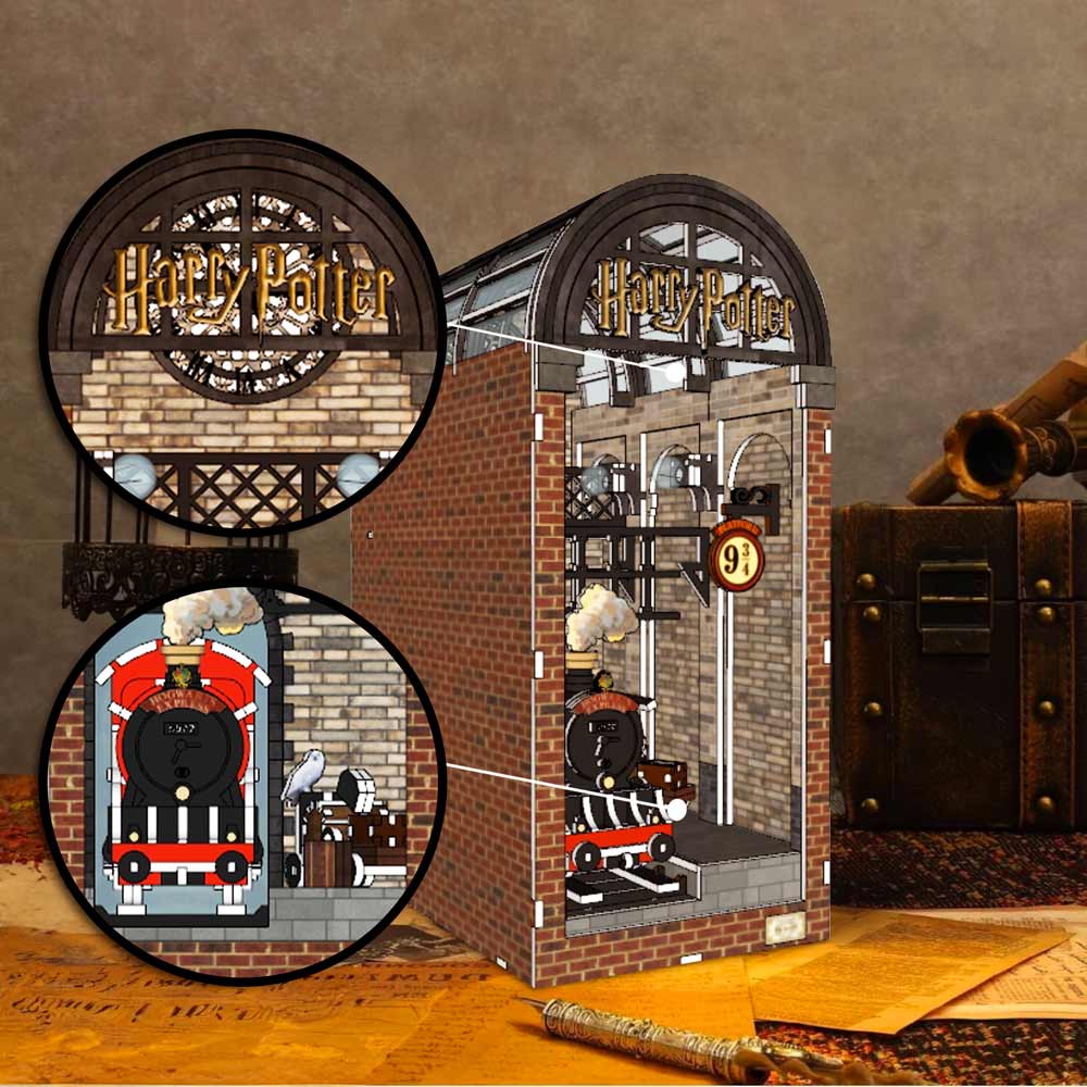 Harry Potter: Platform 9¾: Hogwarts Express Station - DIY Book Nook Kit