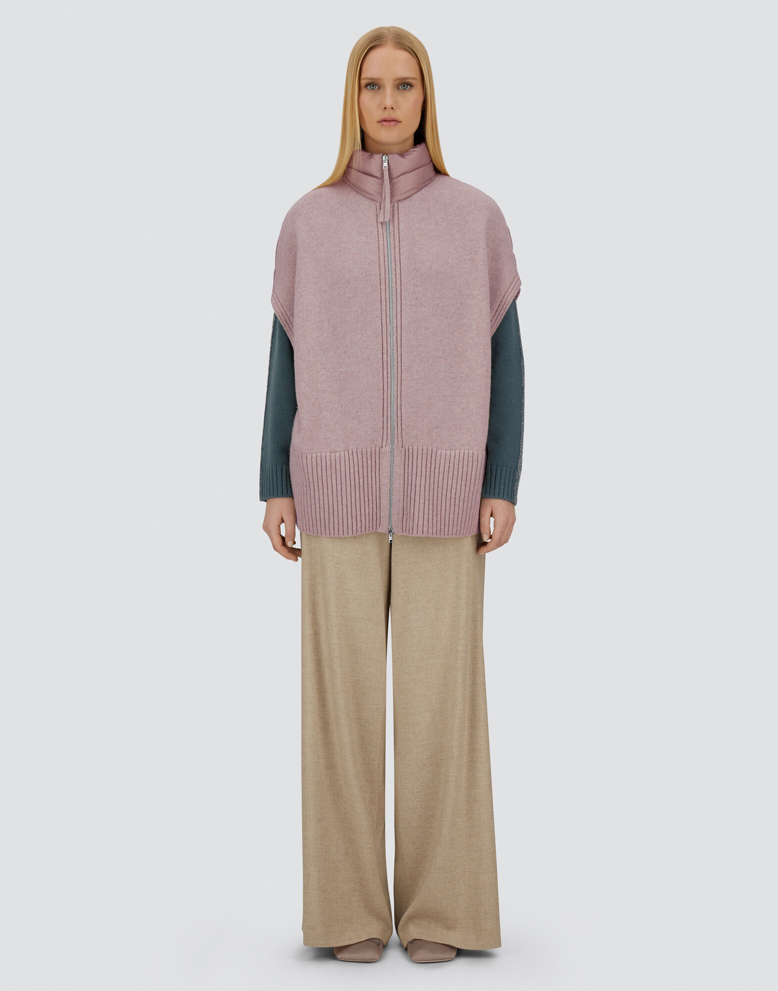 RESORT PONCHO IN KNIT & NYLON ULTRALIGHT
