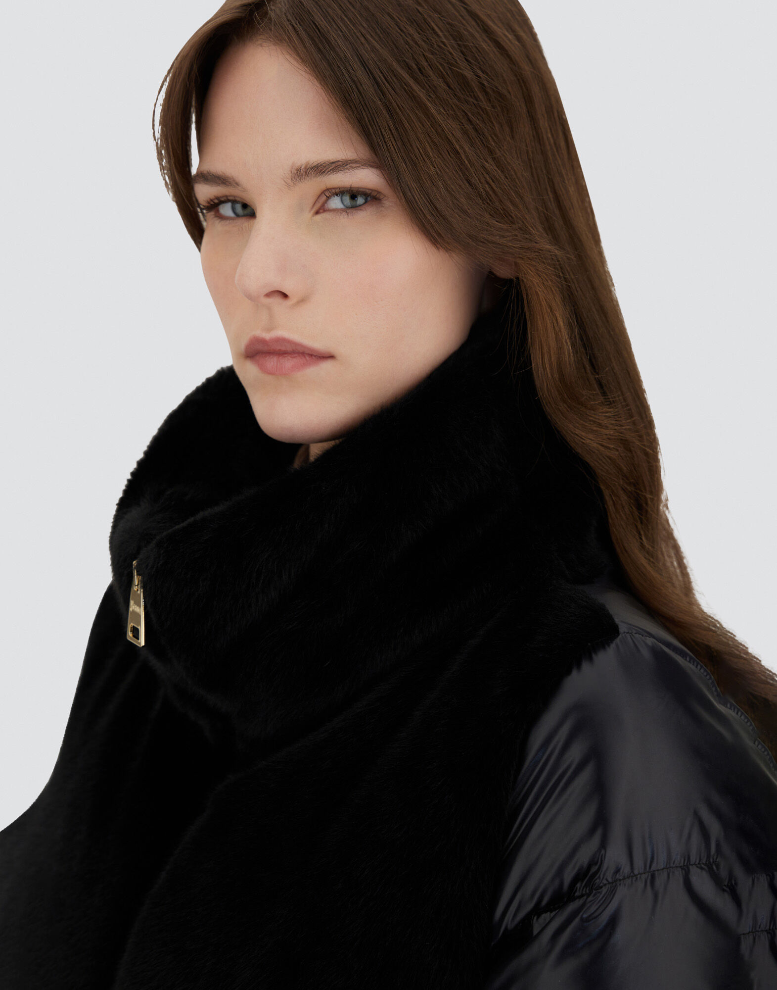 CAPE IN NYLON ULTRALIGHT AND LADY ALTERNATIVE FUR