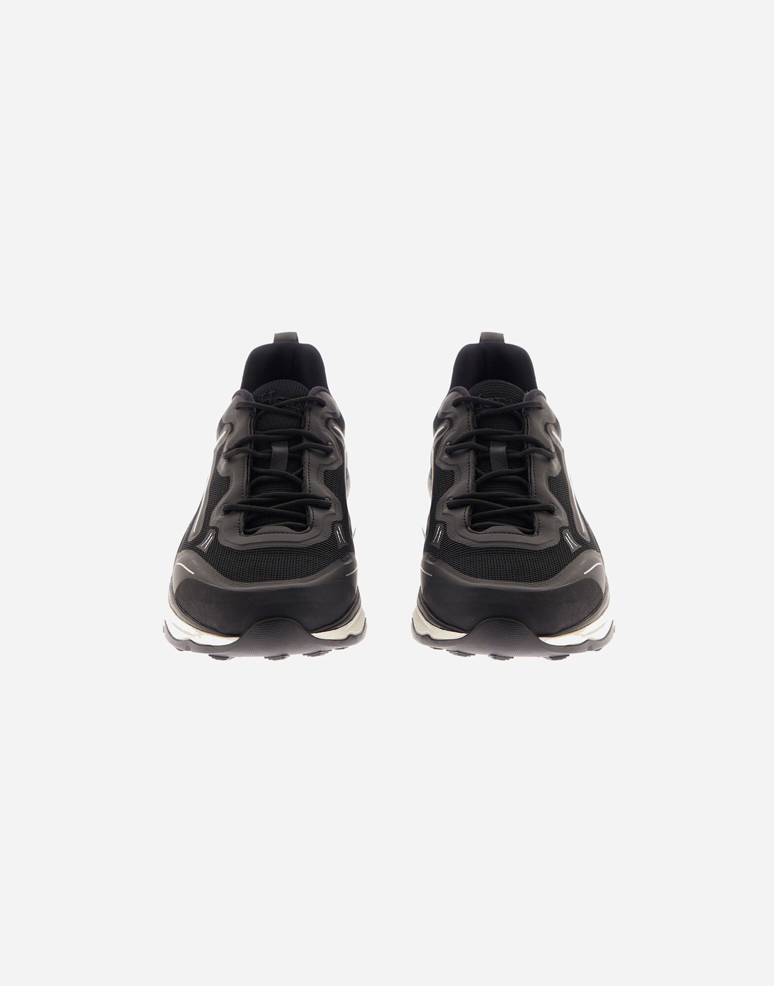 RUNNING TRAINERS IN NYLON